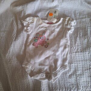 White top with pink bunny NEWBORN